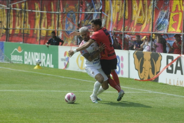 Municipal le remonta a Malacateco y va&nbsp;semifinales